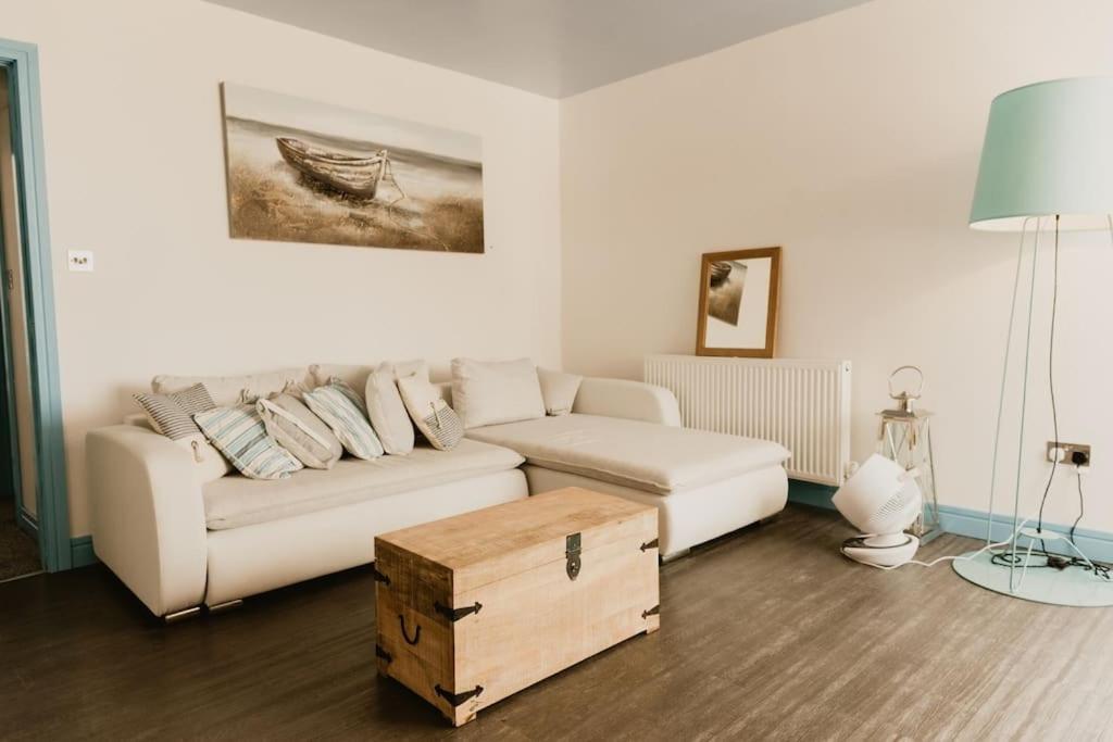 The Sea Deck Apartment - Westbrook Bay Beach - By Goldex Coastal Breaks Margate Kültér fotó